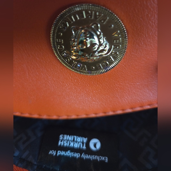 Versace Medusa Orange Leather Cosmetic Pouch – Turkish Airlines Exclusive - Picture 3 of 8